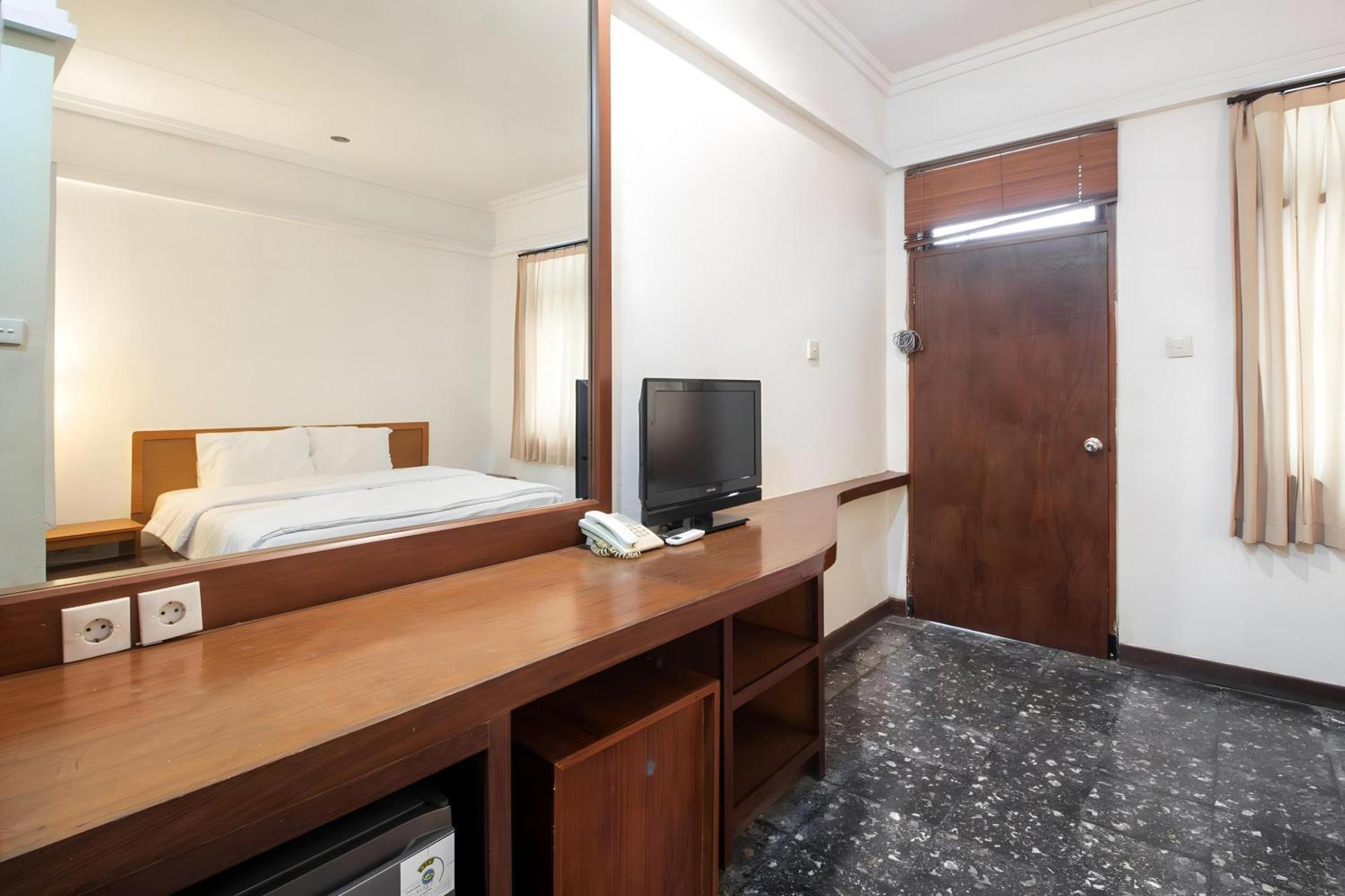 Capital O 93809 Wida Hotel Legian  Exterior photo