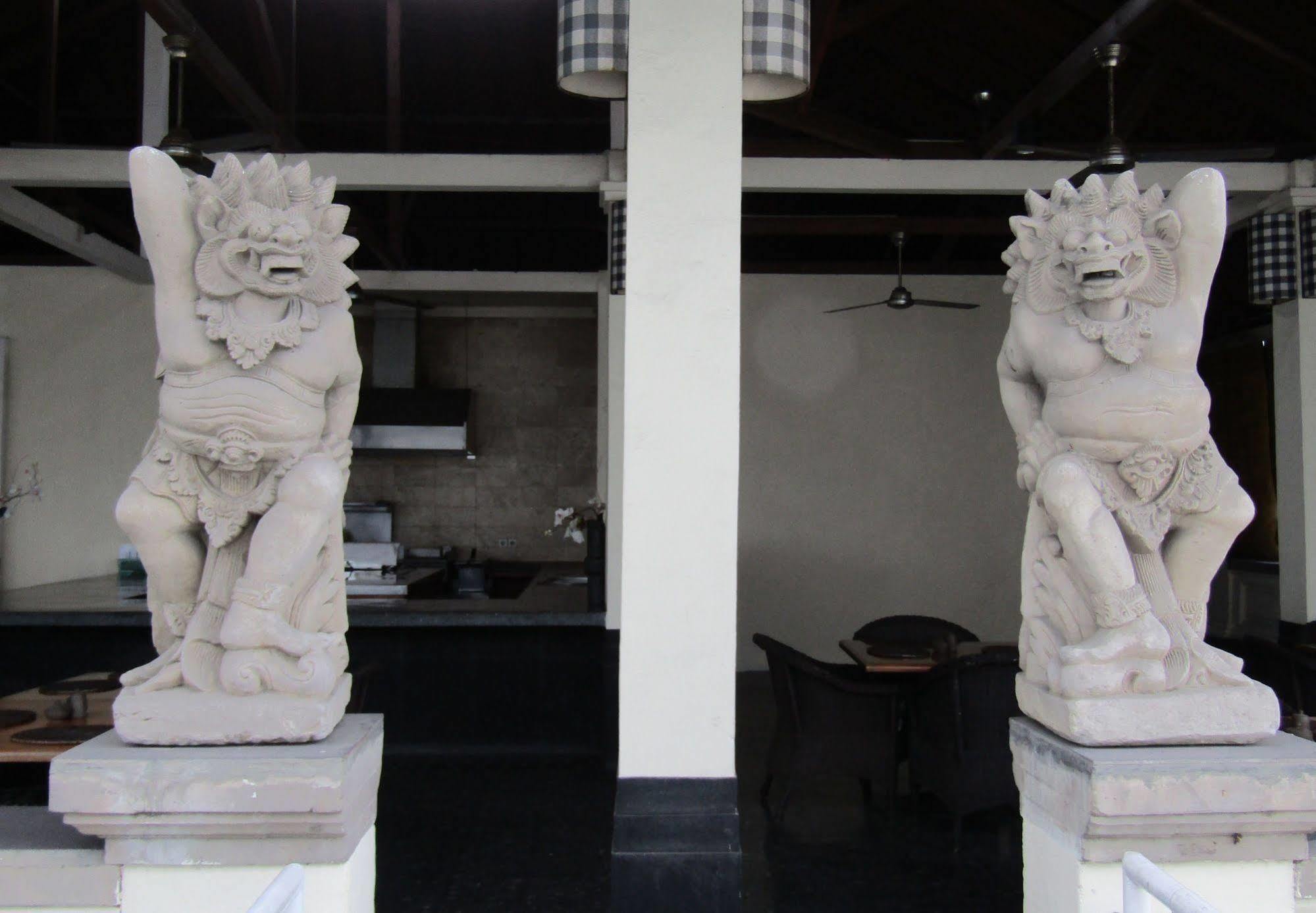 Capital O 93809 Wida Hotel Legian  Exterior photo